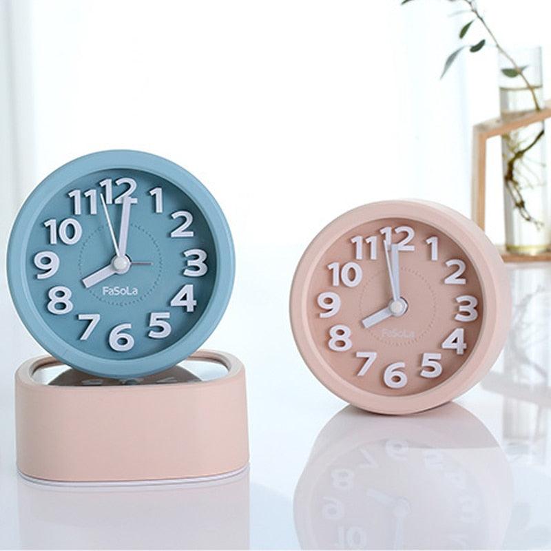 USB/AAA Powered LED Digital Clock Wooden Alarm Clock Table Clock Wooden Digital Alarm Clock with Wireless Charging 3 Alarms LED Display Sound Control and Snooze Dual for Bedroom Bedside Office Voice Control Electronic Clock Desktop Decor