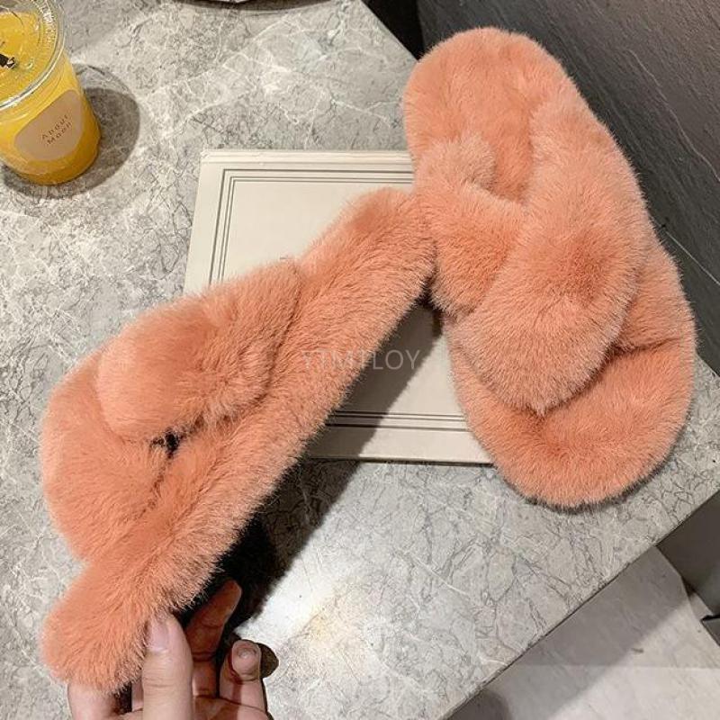 Warm Fluffy Fur Slippers Shoes Women Flip Flop Flat Furry Slides Outdoor Sandals Woman Open Toe Slippers Plush Cross Band Fleece Comfy Memory Foam House Indoor Winter Shoes