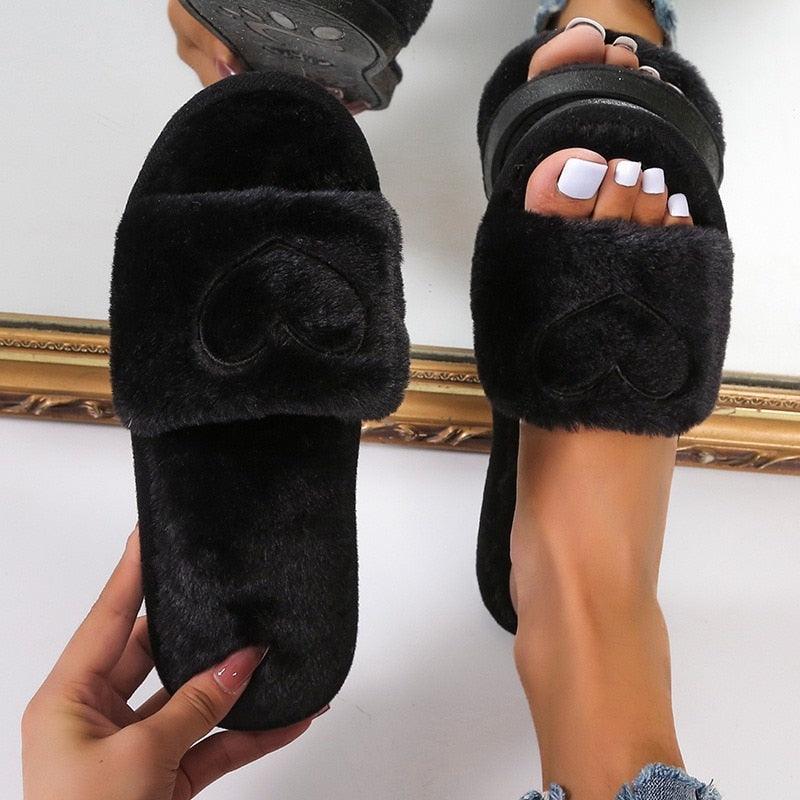 Warm Fluffy Slippers Women Faux Fur Slipper Indoor Floor Slides Flat Soft Furry House Shoes Heart Shape Flip Flops Faux Fur Memory Foam Cozy Flat Spa Slide Slippers Comfy Open Toe Design