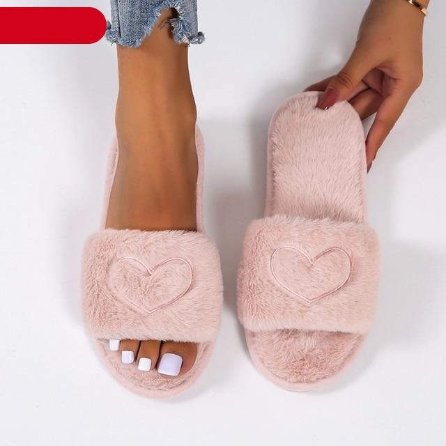 Warm Fluffy Slippers Women Faux Fur Slipper Indoor Floor Slides Flat Soft Furry House Shoes Heart Shape Flip Flops Faux Fur Memory Foam Cozy Flat Spa Slide Slippers Comfy Open Toe Design