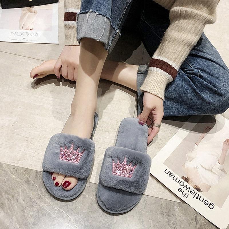 Warm Fluffy Slippers Women Faux Fur Slipper Indoor Floor Slides Flat Soft Furry House Shoes Heart Shape Flip Flops Faux Fur Memory Foam Cozy Flat Spa Slide Slippers Comfy Open Toe Design