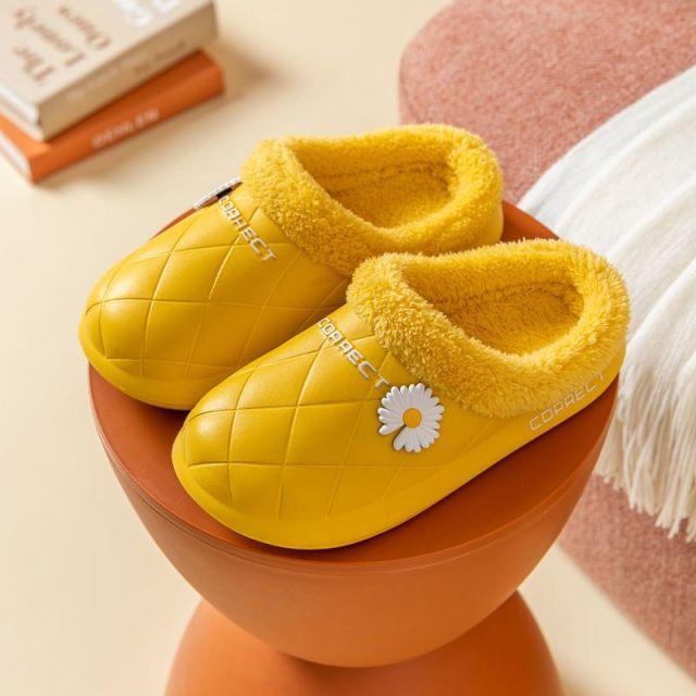 Waterproof Slippers Winter Women House Slippers Leather Warm Fur Slippers Unisex Home Slippers Indoor Floor Shoes Plush Fleece Lined House Shoes Anti-Skid Women Slippers