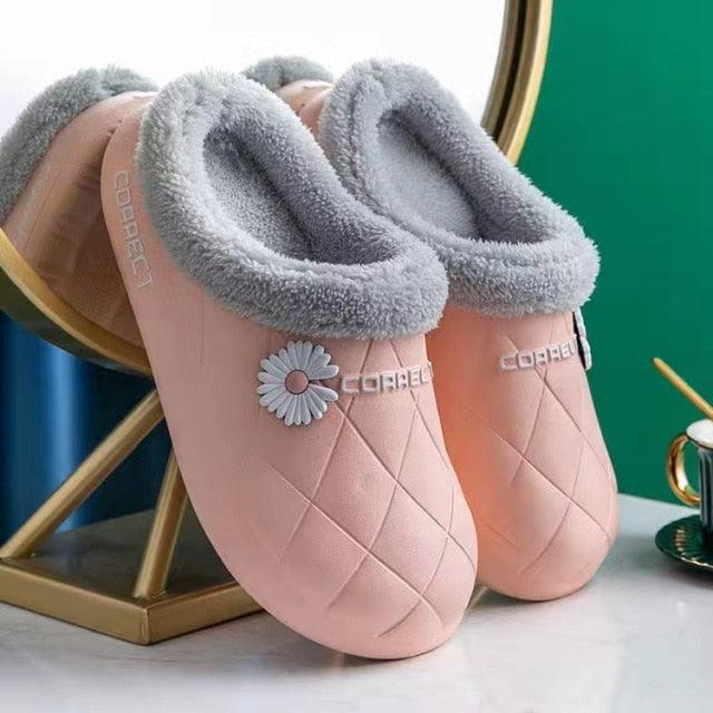 Waterproof Slippers Winter Women House Slippers Leather Warm Fur Slippers Unisex Home Slippers Indoor Floor Shoes Plush Fleece Lined House Shoes Anti-Skid Women Slippers