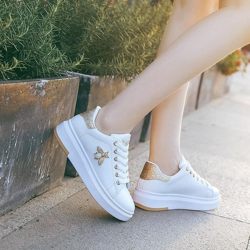 White Women Sneakers Platform Fashion Rhinestone Sneakers Lace Up Casual Shoes Breathable Comfortable Women's Casual Flats Elegant High Quality Sport Women Sneakers