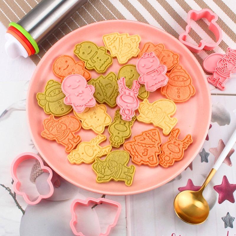 Winter Cartoon Biscuit Mould Christmas Cookie Cutters Christmas Molds ABS Plastic Baking Mould Cookie Tools Cake Decorating Tools Cartoon Cookie Christmas Tree Shaped Biscuit Molds