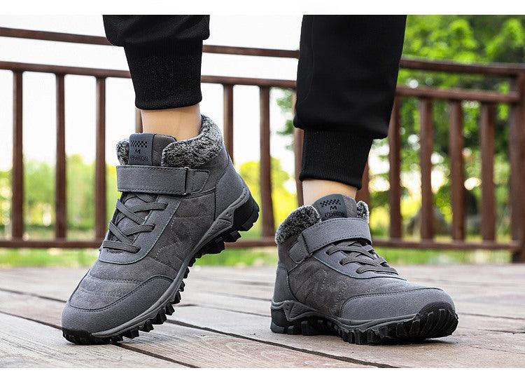 Winter Outdoor Casual Shoes Non-slip Warm Soft Cotton Shoes Mens Comfortable Snow Shoes Lightweight Low-Top Sneakers Non-Slip Wear-Resistant For Outdoor Walking Camping