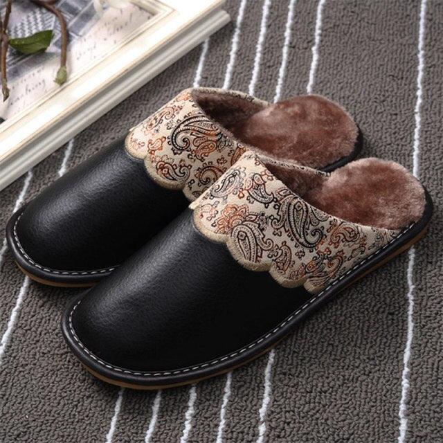 Winter Women Slippers Leather Home House Indoor Non-Slip Thermal Shoes Men Warm Furry Slippers Winter House Slippers Comfy Warm Indoor Outdoor Memory Foam Non Slip Home Bedroom Shoes