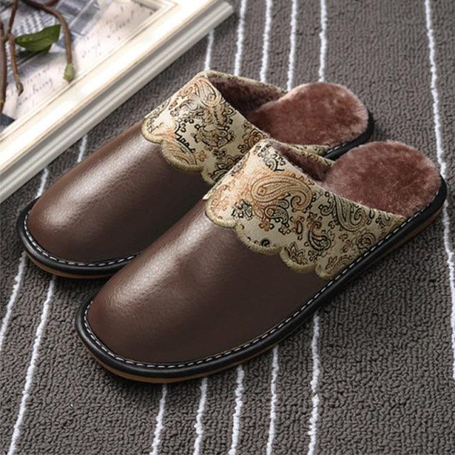 Winter Women Slippers Leather Home House Indoor Non-Slip Thermal Shoes Men Warm Furry Slippers Winter House Slippers Comfy Warm Indoor Outdoor Memory Foam Non Slip Home Bedroom Shoes