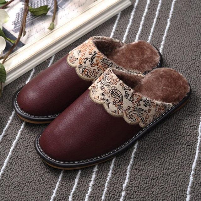 Winter Women Slippers Leather Home House Indoor Non-Slip Thermal Shoes Men Warm Furry Slippers Winter House Slippers Comfy Warm Indoor Outdoor Memory Foam Non Slip Home Bedroom Shoes