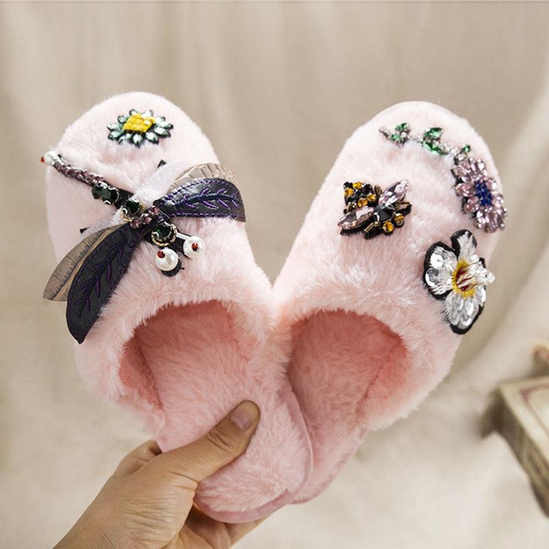 Winter Women Slippers Warm Plush Luxury Flip Flops Fur Slides Flat Lightweight Soft Indoor Slippers Soft Warm Memory Foam Slippers Faux Fur Lined Fluffy Slip On House Shoes