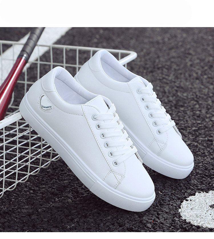 Woman Fashion New PU Leather Shoes Breathable Cute Heart Flats Casual White Sneakers Platform Tenis Comfortable Shoes Leather Womens Sneakers