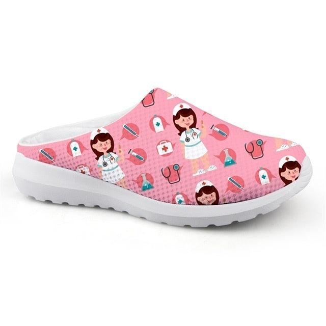 Women Beach Home Slippers Fashion Nurse Shoes Medical Doctor Sandals Summer Mesh Flats Sandals Lightweight Garden Clogs Quick-Drying Non-Slip Nurse Shoes For Women Home House Waterproof Slippers