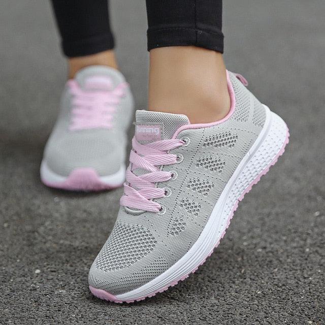 Women Casual Fashion Breathable Walking Mesh Flat Shoes White Sneakers Summer New Fashion Women's Vulcanized Running Sneakers Walking Tennis Shoes