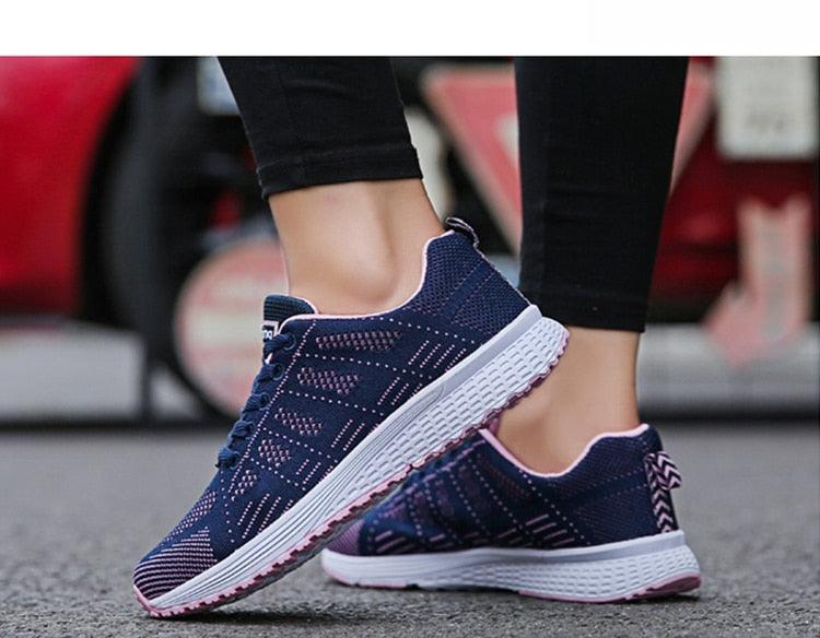 Women Casual Fashion Breathable Walking Mesh Flat Shoes White Sneakers Summer New Fashion Women's Vulcanized Running Sneakers Walking Tennis Shoes