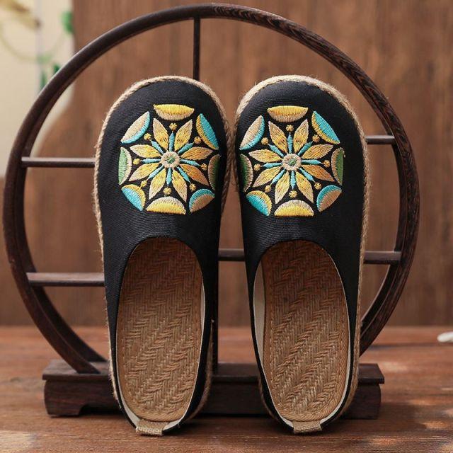 Women Casual Linen Handmade Mules Flat Slippers Retro Vegan Summer Canvas Comfortable Espadrille New Women Shoes Slides Flat Summer Style Handmade Retro Slippers