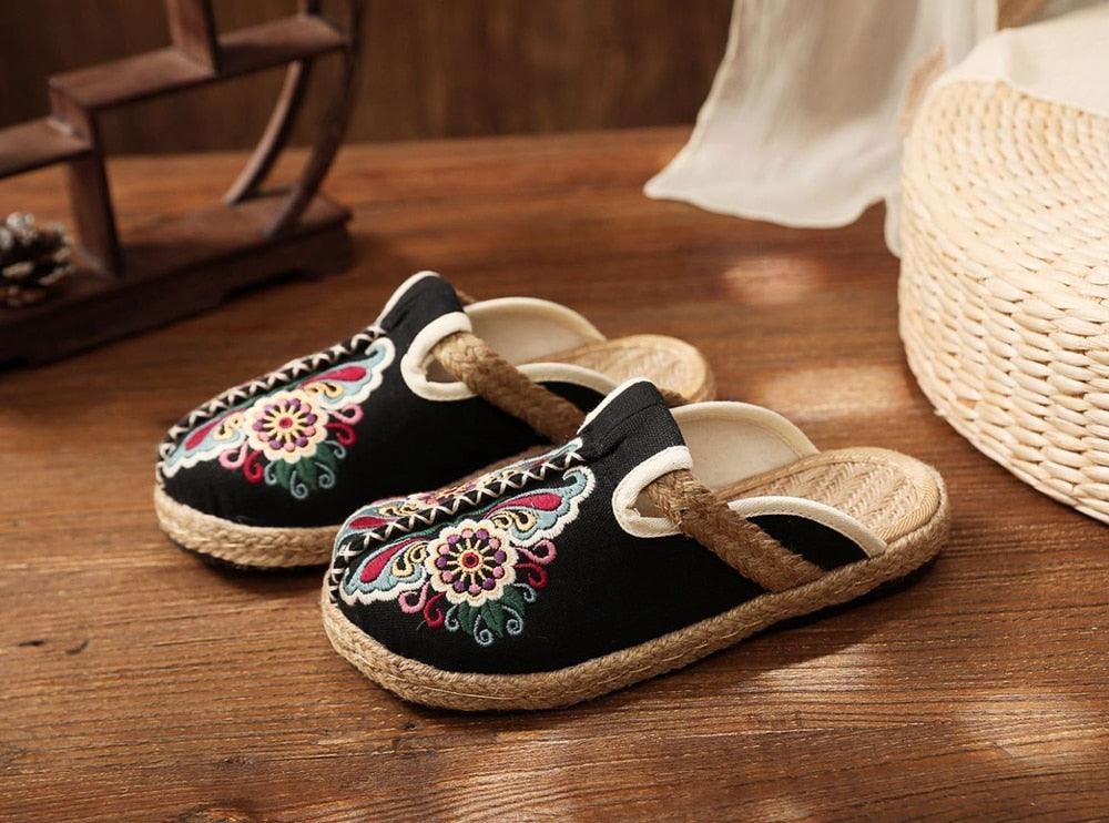 Women Casual Linen Handmade Mules Flat Slippers Retro Vegan Summer Canvas Comfortable Espadrille New Women Shoes Slides Flat Summer Style Handmade Retro Slippers