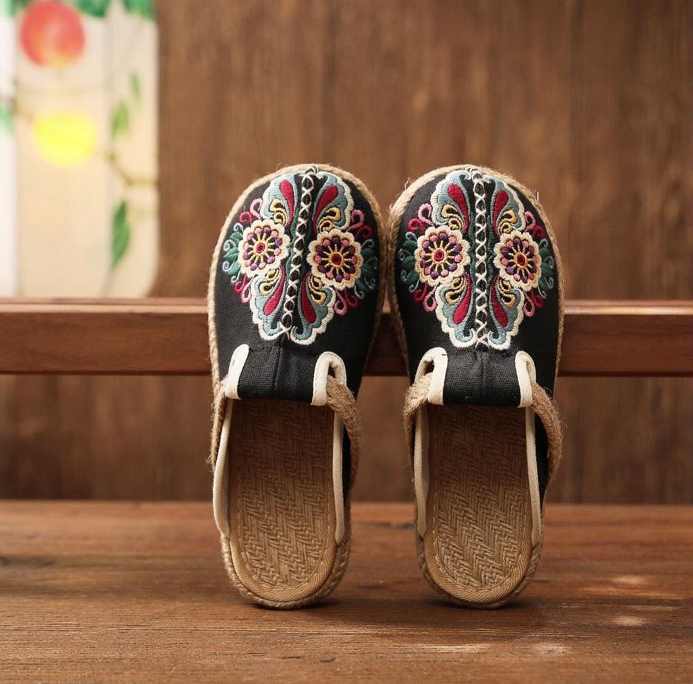 Women Casual Linen Handmade Mules Flat Slippers Retro Vegan Summer Canvas Comfortable Espadrille New Women Shoes Slides Flat Summer Style Handmade Retro Slippers