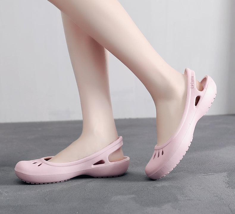 Women Clogs Modern Sandals Home Non-slip Summer Shoes Flat Slippers Plastic Waterproof Garden Shoes Classic Clog Casual Slip On Water Shoe Sandal Indoor Outdoor Slipper