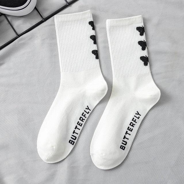 Women Korea Funny Socks Long Socks Black Cool Socks Harajuku GD Hip Hop Cotton Skateboard Socks Men New Trend Daisy Socks Men