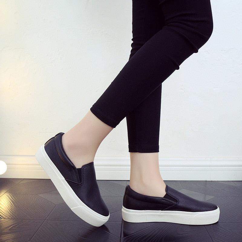 Women Leather Espadrilles Spring Trend Casual Flats Sneakers New Fashion Comfort Slip-on Platform Vulcanized Shoes Women Casual Fashionable Sports Espadrilles