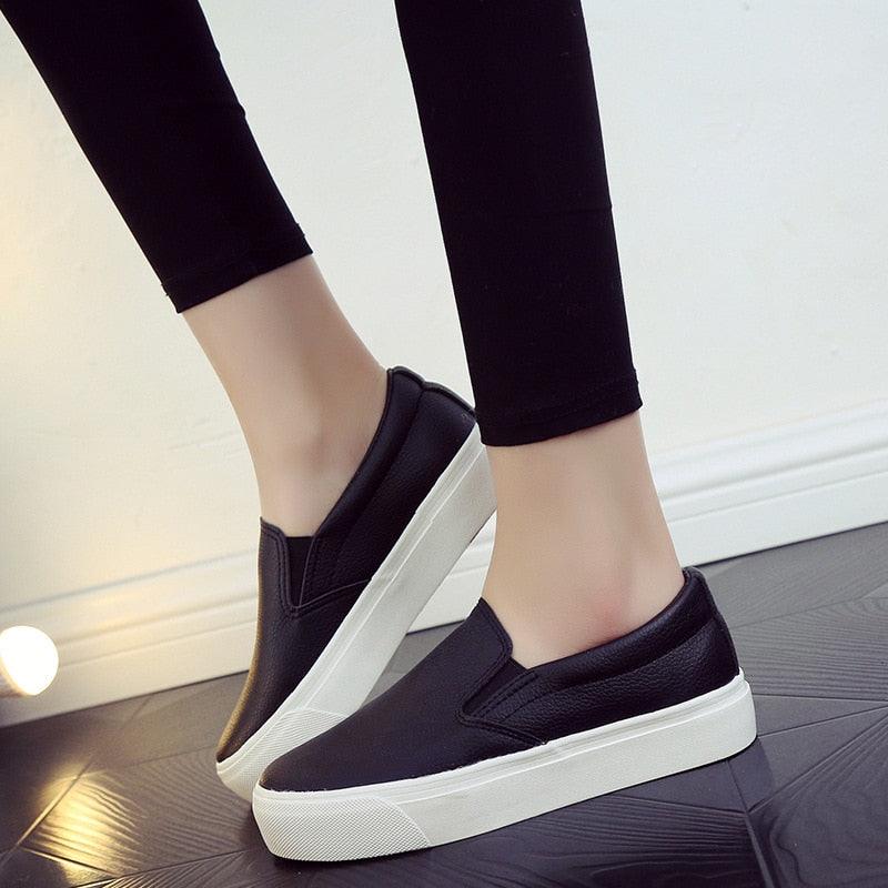 Women Leather Espadrilles Spring Trend Casual Flats Sneakers New Fashion Comfort Slip-on Platform Vulcanized Shoes Women Casual Fashionable Sports Espadrilles