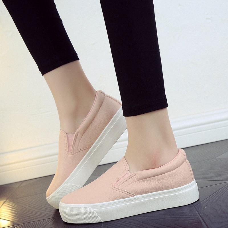 Women Leather Espadrilles Spring Trend Casual Flats Sneakers New Fashion Comfort Slip-on Platform Vulcanized Shoes Women Casual Fashionable Sports Espadrilles