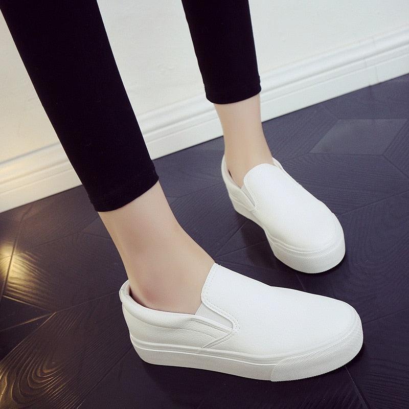 Women Leather Espadrilles Spring Trend Casual Flats Sneakers New Fashion Comfort Slip-on Platform Vulcanized Shoes Women Casual Fashionable Sports Espadrilles