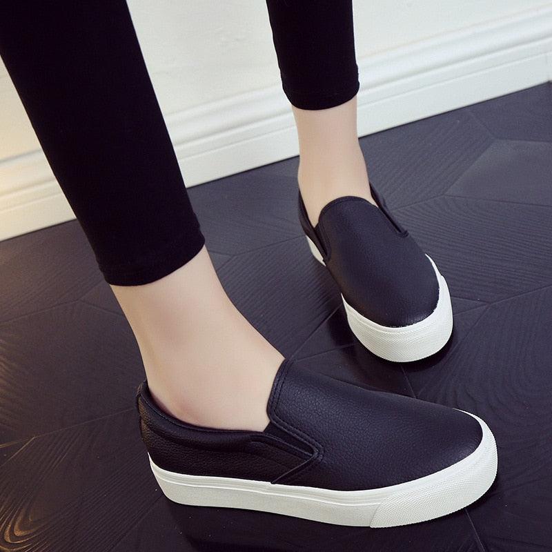 Women Leather Espadrilles Spring Trend Casual Flats Sneakers New Fashion Comfort Slip-on Platform Vulcanized Shoes Women Casual Fashionable Sports Espadrilles