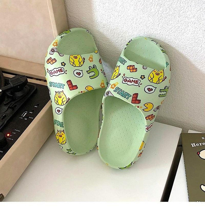 Women Men Summer Slippers Beach Slides Sandals Cartoon Flip Flops Thick Soled Boys Girls Couples Bathroom Shoes Non-Slip Quick Drying Soft Massage Slides Comfortable Lightweight Open Toe Pool Spa Sandals