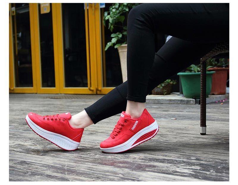 Women Modern Sneakers Height Increasing Flatform Lace-up Walking Leather Sneakers Fashion Breathble Vulcanized Shoes Women Casual Sport Sneakers