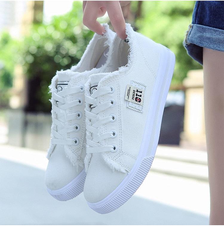 Women's Canvas Breathable Classic Summer Sneakers Lace-Up Shoes Casual Outdoor Men Sneakers Womens Canvas Sneakers Low Top Tennis White Shoes