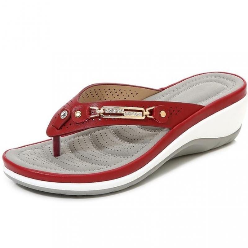 Women's Summer New Fashion Metal Button Slides Beach Shoes Modern Sandals Women Outside Platform Comfort Thong Style Flip Flops Sandals With Arch Support Thick Sole Outdoor Flip Flops