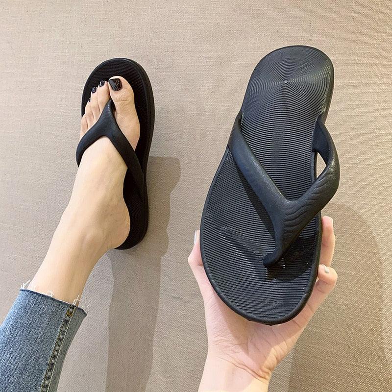 Women Sandals New Design Gold Chain Closed Toe Slip On Mules Shoes Flat Heels Square Head Casual Slides Summer Slippers Open Toe Flat Sandals Metal Chain PU Leather Slides Shoes