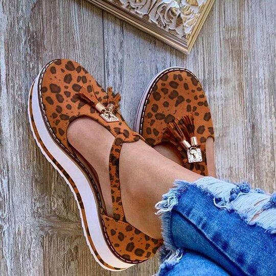 Women Summer Sandals Fashion Buckle Strap Solid Cover Heel Flat Platform Heel Casual Summer Strappy Cut Out Closed Toe Sandals Comfy Chunky Slippers For Indoor Outdoor