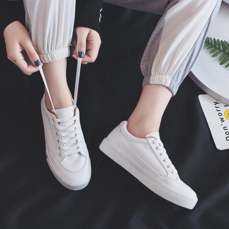 Women White Business Sneakers Fashion Woman's Spring Trend Casual Sport Shoes New Comfort White Platform Ultra Lightweight Walking Non Slip Sneakers