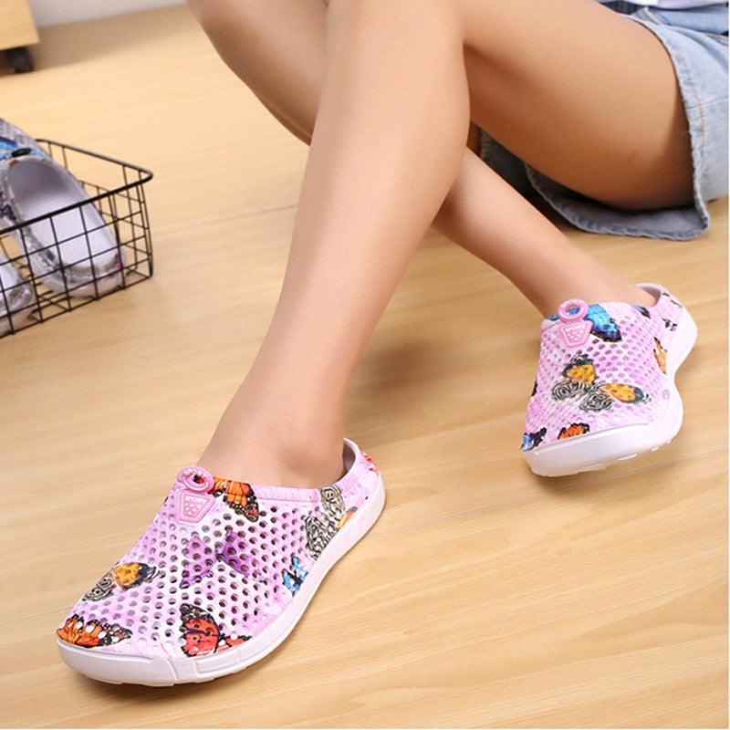 Womens Casual Clogs Breathable Beach Sandals Slippers Summer Slip On Women Flip Flops Home Shoes Breathable Water Shoes Beach Sandals Lightweight Slip-On Clogs