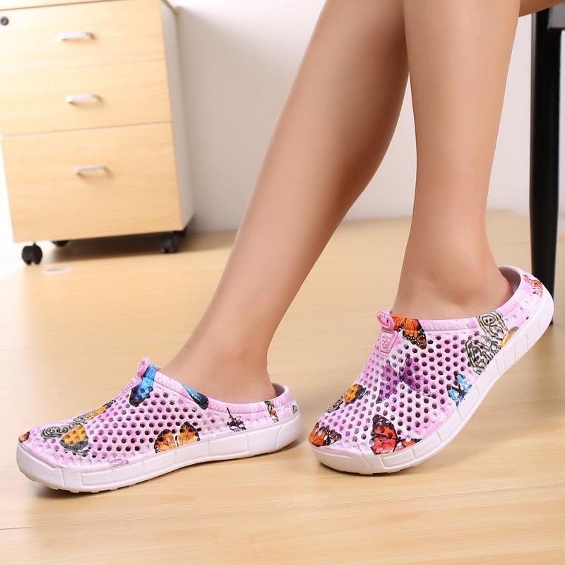 Womens Slip-On Quick Dry Water Clogs Shoes Beach Sandals Lightweight Breathable Bathroom Garden Clogs Shoes Summer Breathable Mesh Sandals Beach Footwear Anti-Slip Slippers Quick Drying Sandals